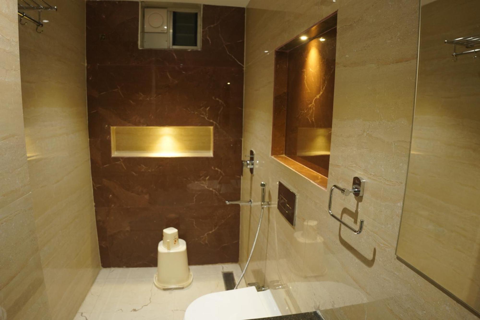 Hotel The Pride Jamshedpur Exterior foto