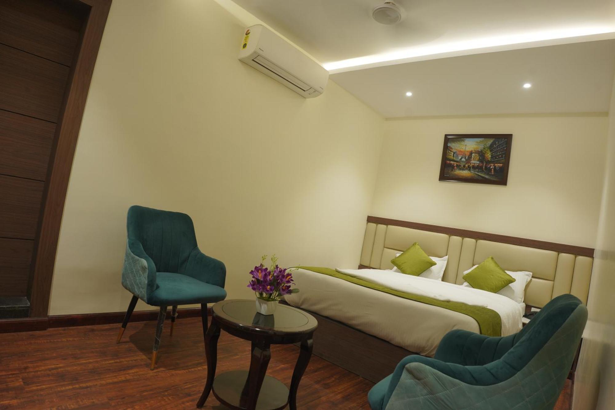 Hotel The Pride Jamshedpur Exterior foto